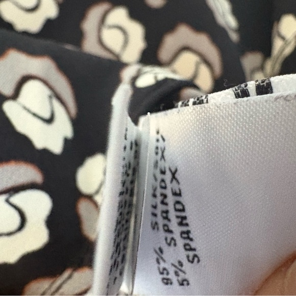 Diane Von Furstenberg Silk Black and White Floral Skirt - Picture 3 of 4